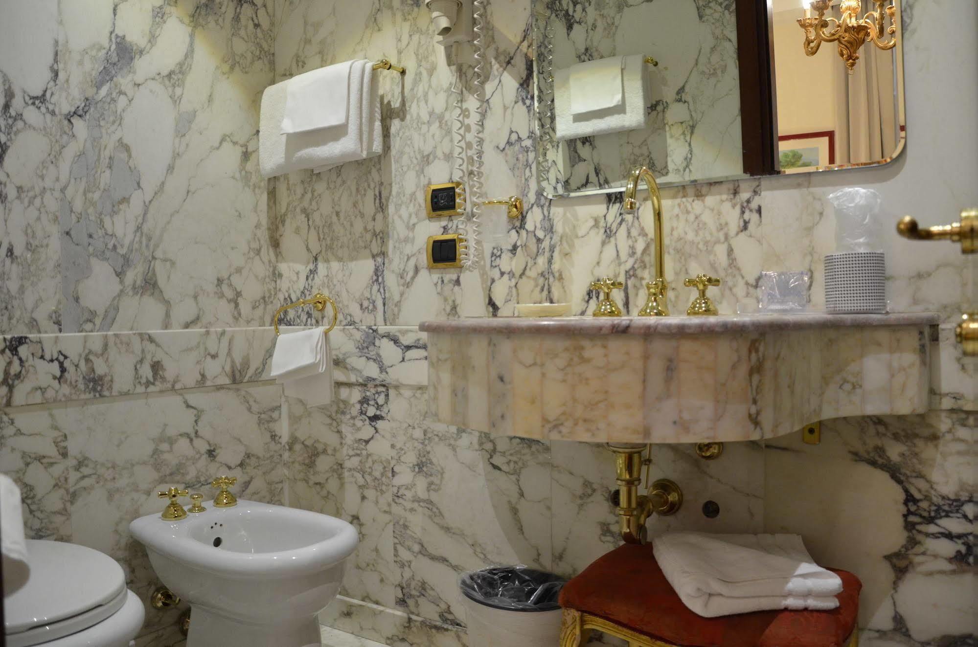 Hotel Des Epoques Rzym Zewnętrze zdjęcie